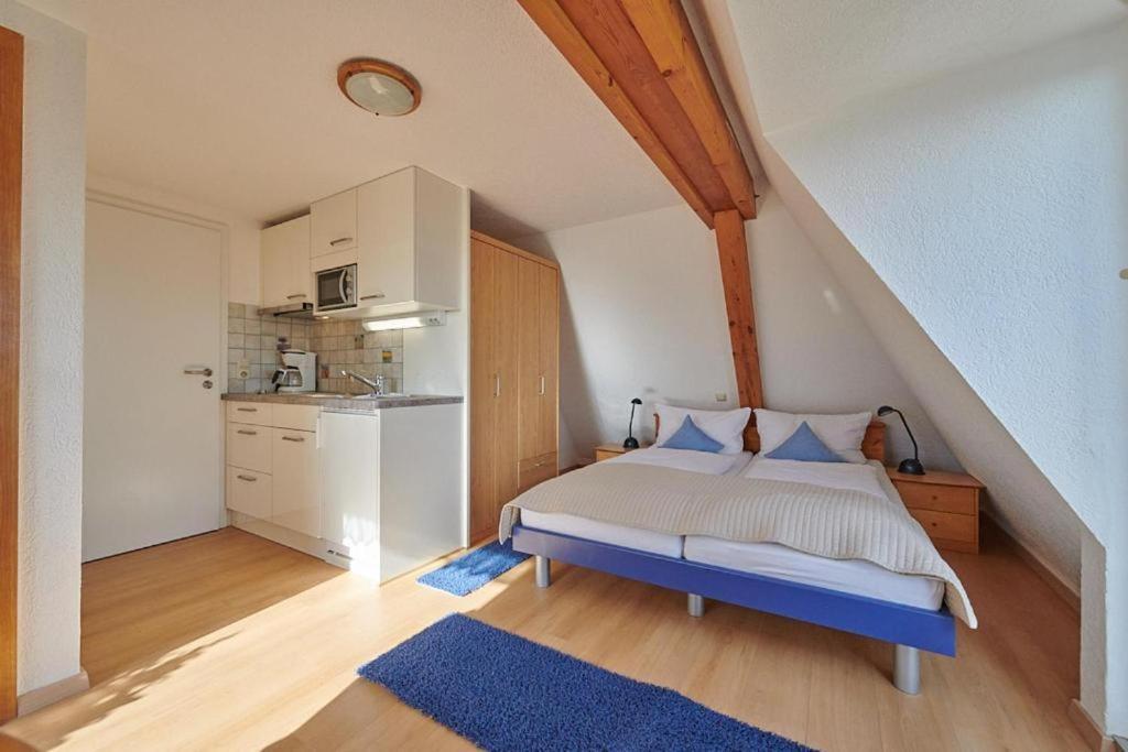 Gaestehaus Schiff *